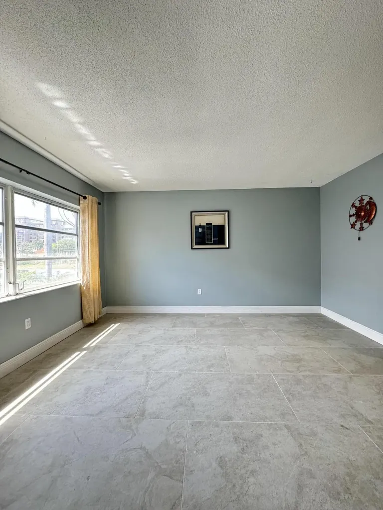 382 E Royal Palm Road Boca Raton FL 33432