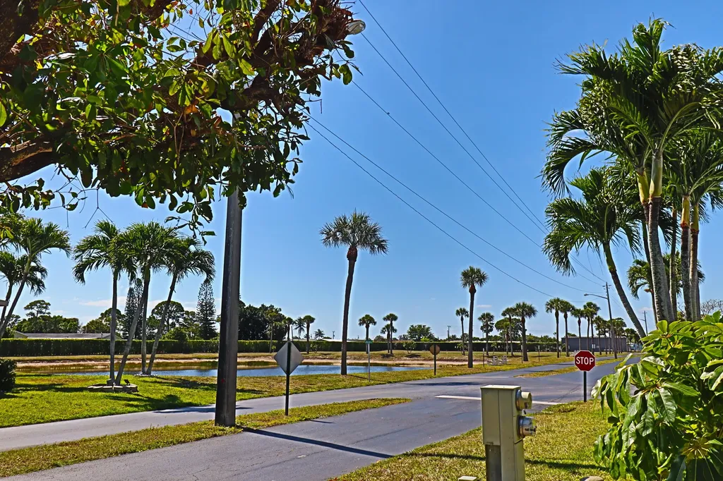 48002 Jaruco Bay Boynton Beach FL 33436