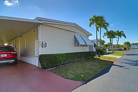 48002 Jaruco Bay Boynton Beach FL 33436