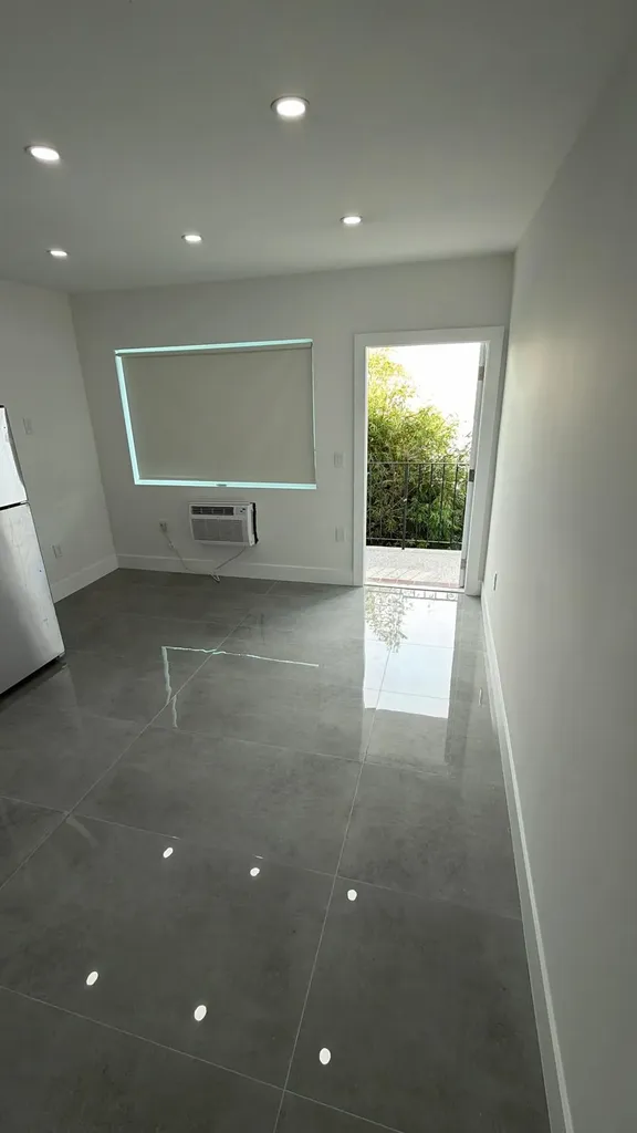 935 Jefferson Avenue Miami Beach FL 33139