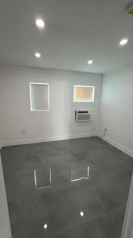 935 Jefferson Avenue Miami Beach FL 33139