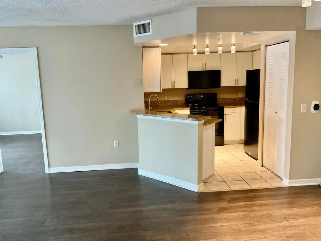 4191 N Haverhill Road West Palm Beach FL 33417