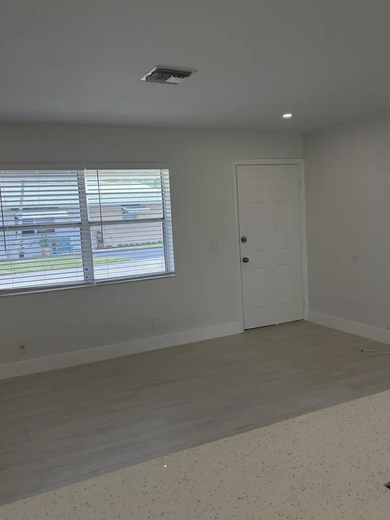 2812 Duke Lane Delray Beach FL 33445