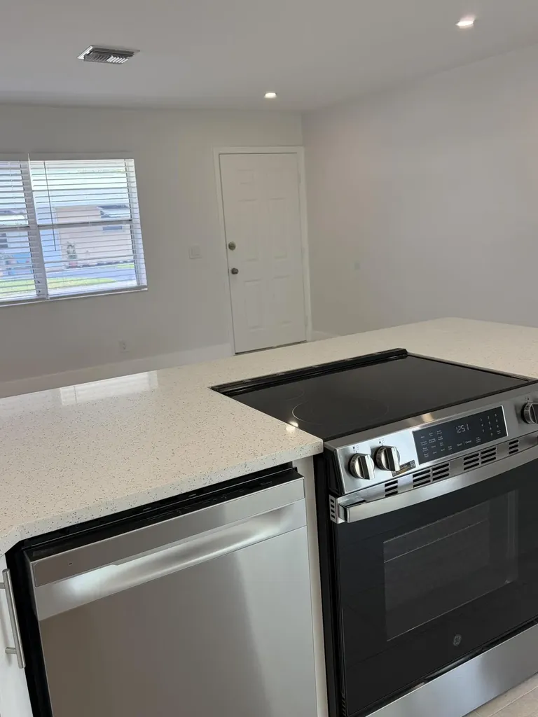 2812 Duke Lane Delray Beach FL 33445