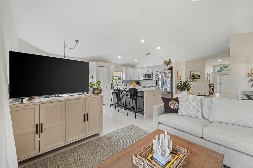 3817 Miramontes Circle Wellington FL 33414