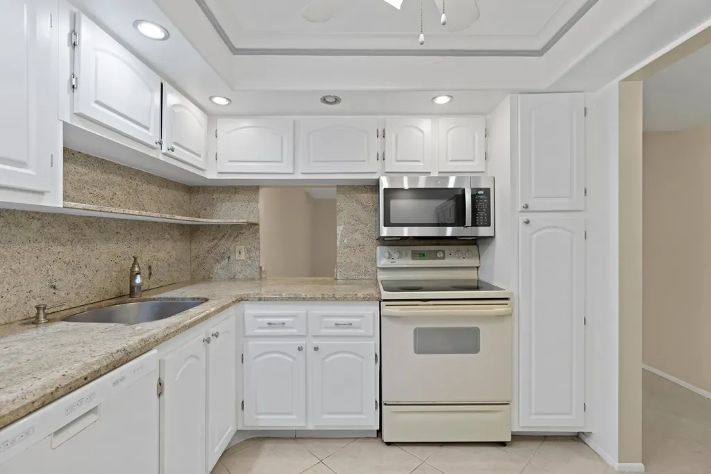 5961 NW 2nd Avenue Boca Raton FL 33487