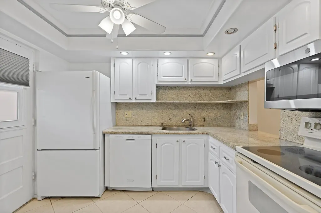 5961 NW 2nd Avenue Boca Raton FL 33487