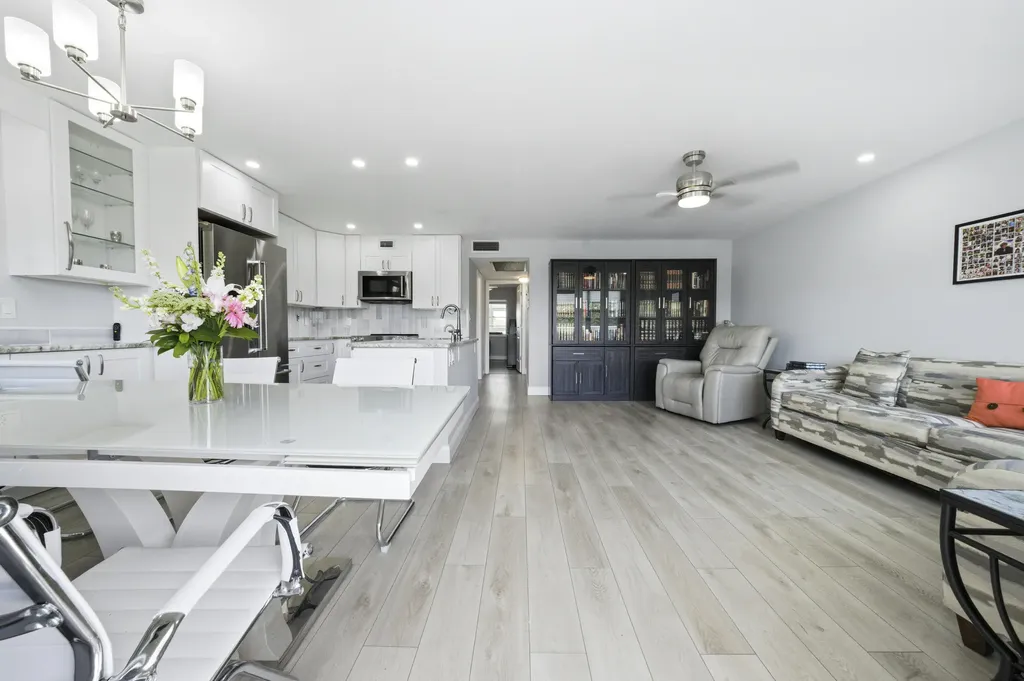 4002 Berkshire A Deerfield Beach FL 33442