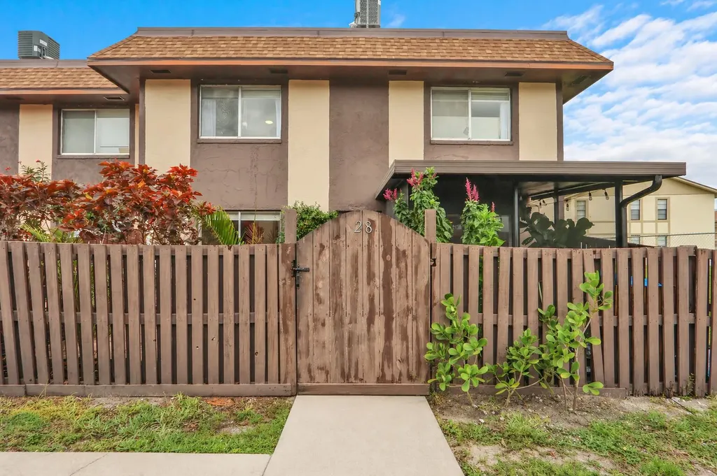 2116 Sherwood Forest Boulevard West Palm Beach FL 33415