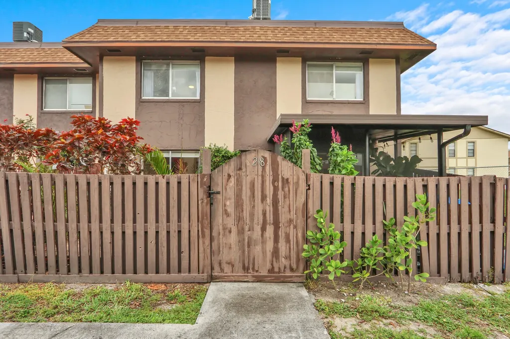 2116 Sherwood Forest Boulevard West Palm Beach FL 33415