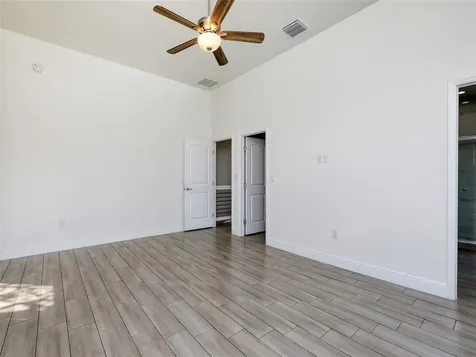 102 NW 41st Street Oakland Park FL 33309