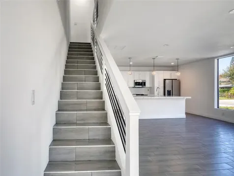 102 NW 41st Street Oakland Park FL 33309