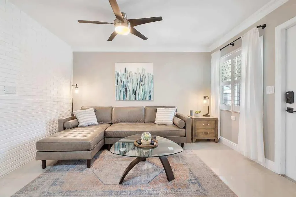 1039 N Victoria Park Road Fort Lauderdale FL 33304