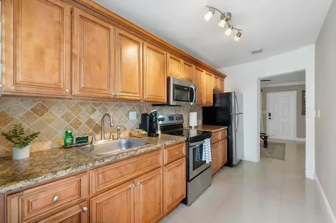 1039 N Victoria Park Road Fort Lauderdale FL 33304