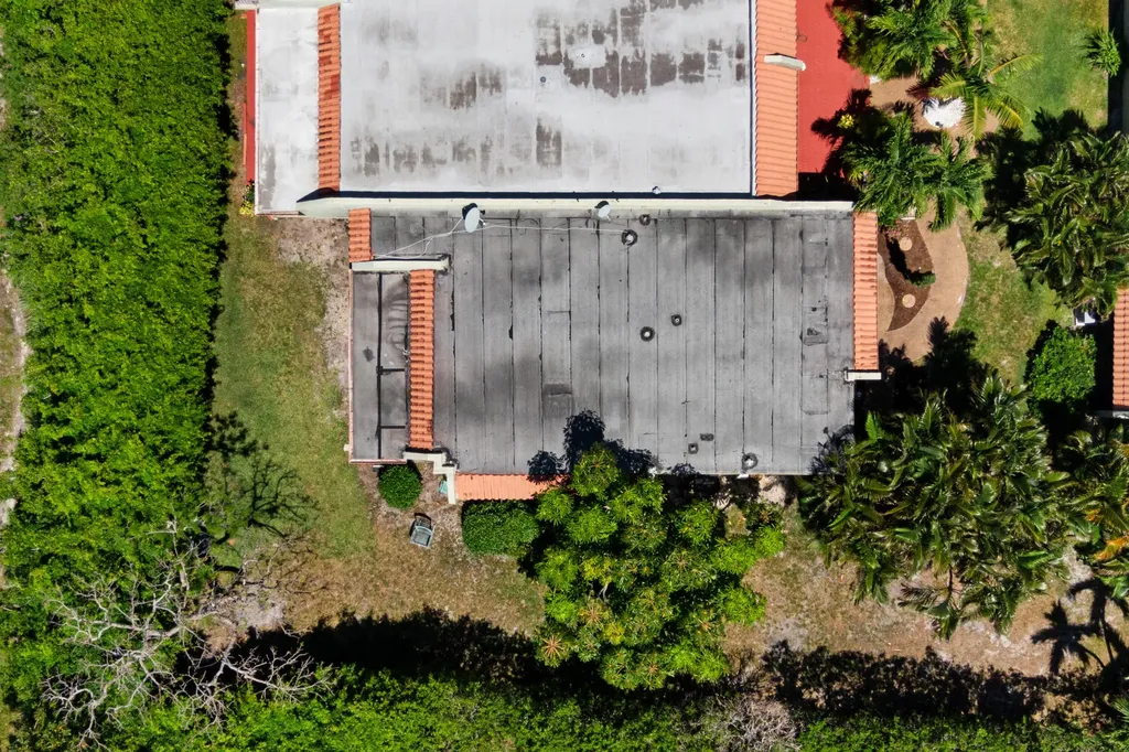 153 SE 7th Street Deerfield Beach FL 33441