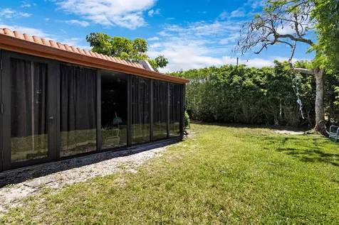 153 SE 7th Street Deerfield Beach FL 33441