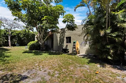 153 SE 7th Street Deerfield Beach FL 33441