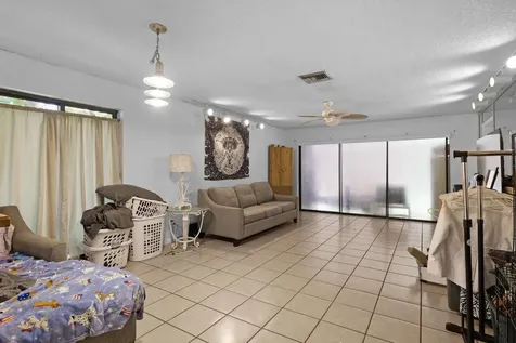 153 SE 7th Street Deerfield Beach FL 33441