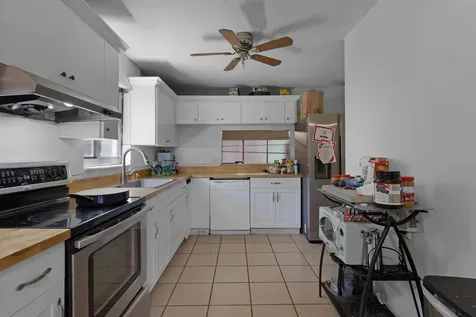 153 SE 7th Street Deerfield Beach FL 33441