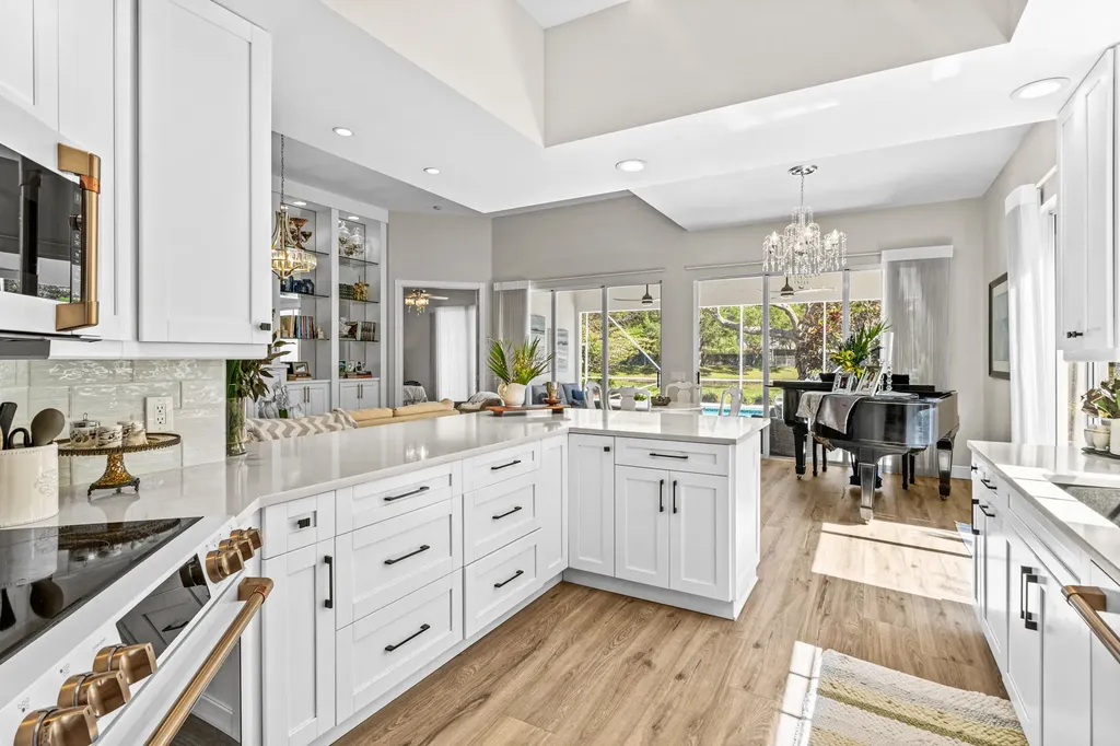 4983 Garden Drive Delray Beach FL 33445