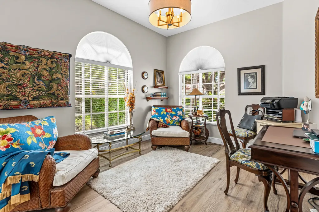 4983 Garden Drive Delray Beach FL 33445
