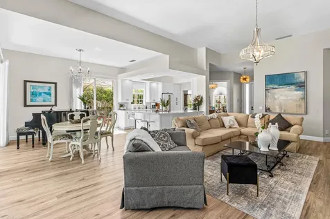 4983 Garden Drive Delray Beach FL 33445