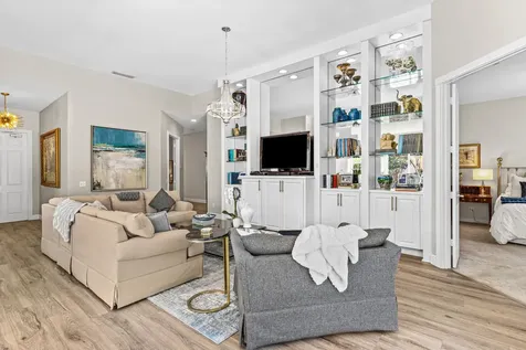 4983 Garden Drive Delray Beach FL 33445