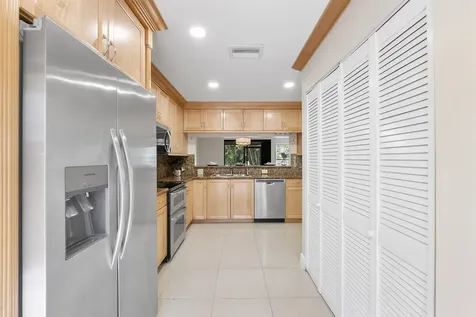 2047 NW 45th Avenue Coconut Creek FL 33066