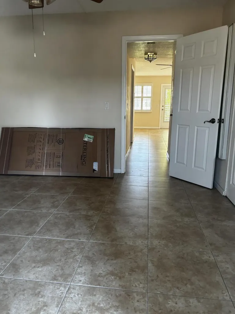 284 Windsor M West Palm Beach FL 33417