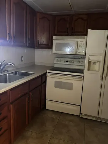 284 Windsor M West Palm Beach FL 33417