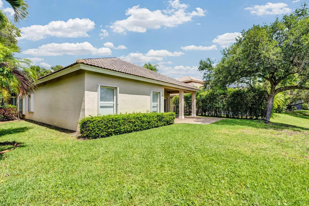 6546 NW 112th Avenue Parkland FL 33076