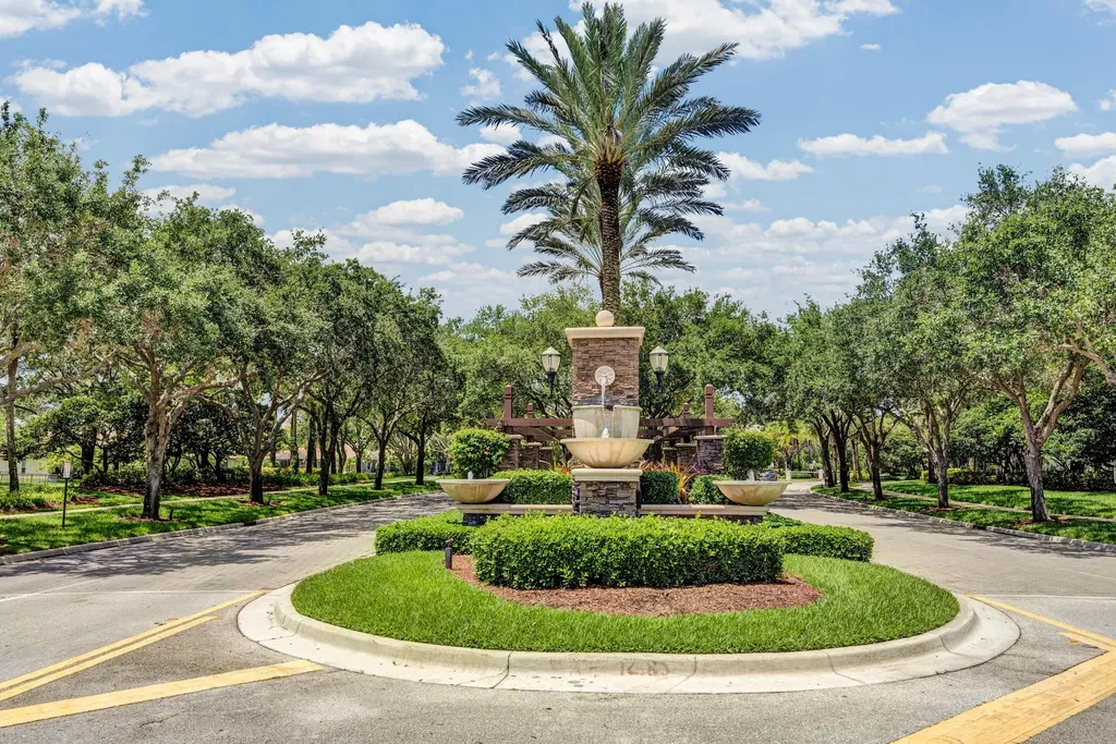 6546 NW 112th Avenue Parkland FL 33076