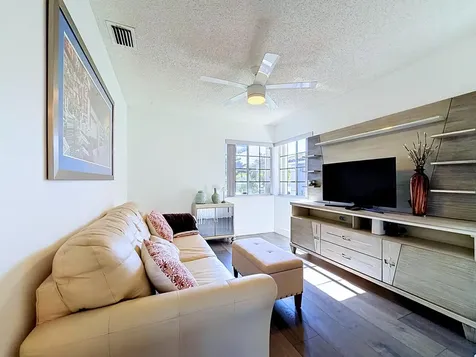 333 NW 45th Terrace Deerfield Beach FL 33442