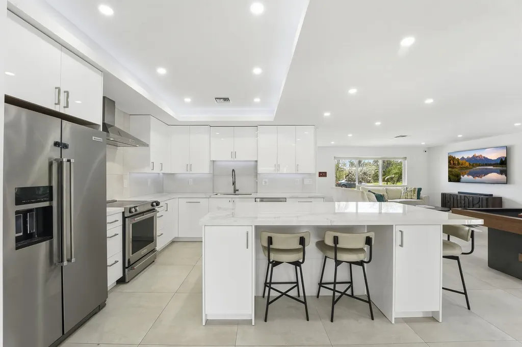 120 SE 12th Court Pompano Beach FL 33060
