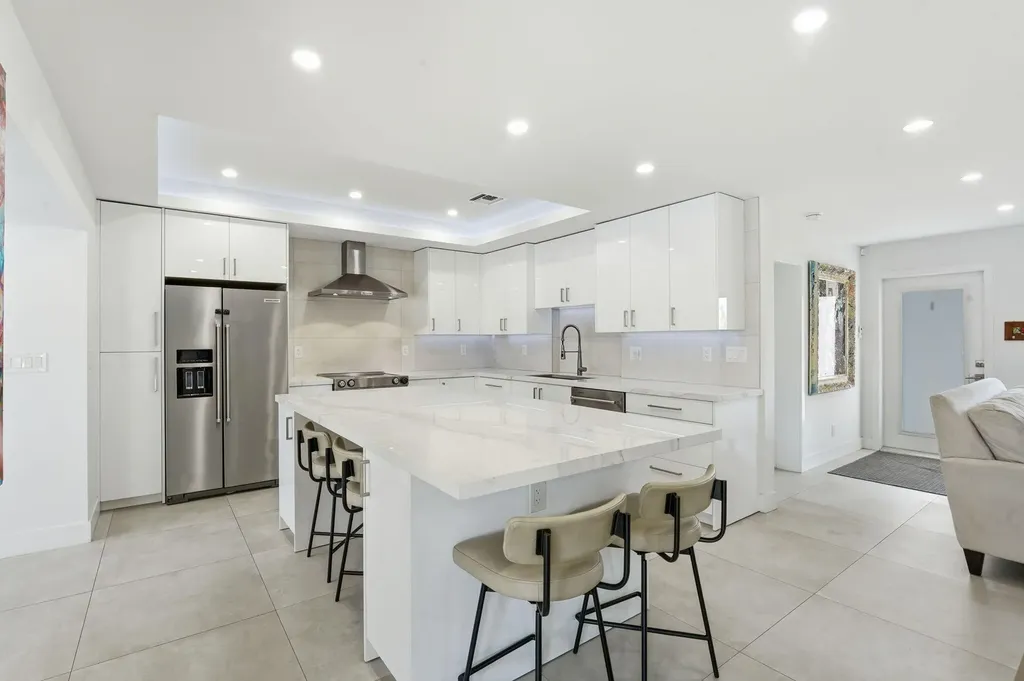120 SE 12th Court Pompano Beach FL 33060