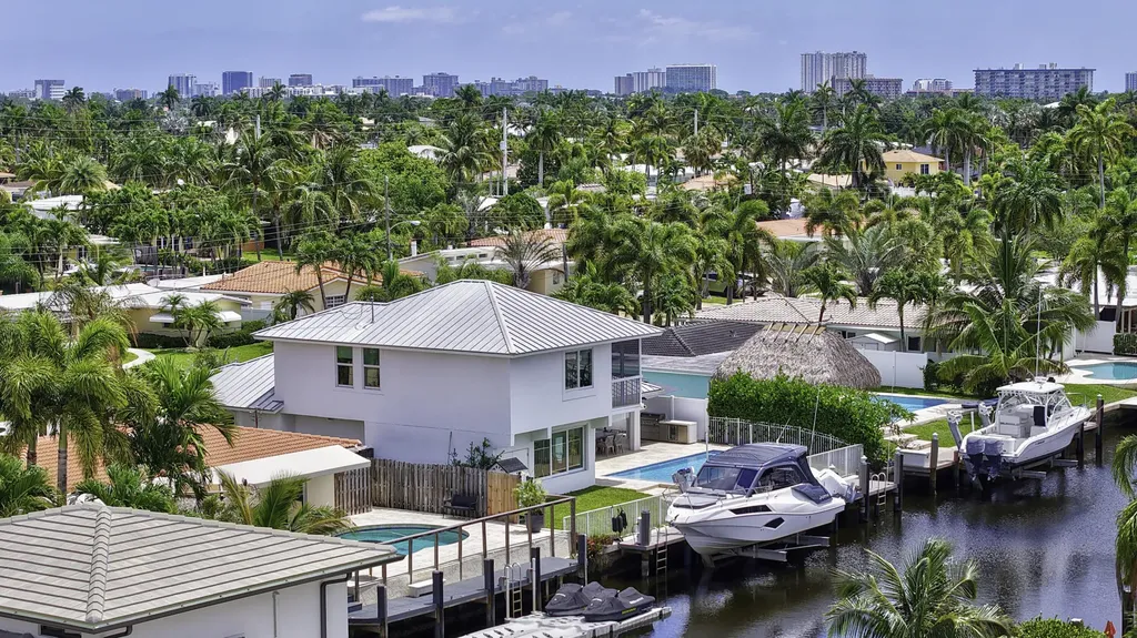 120 SE 12th Court Pompano Beach FL 33060