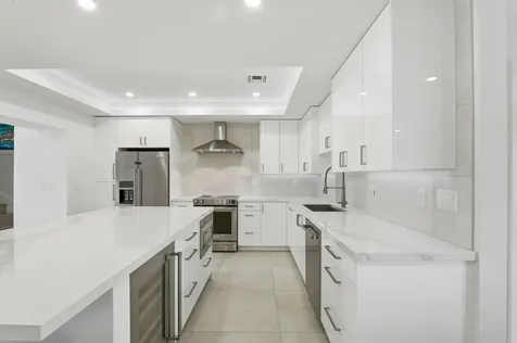 120 SE 12th Court Pompano Beach FL 33060