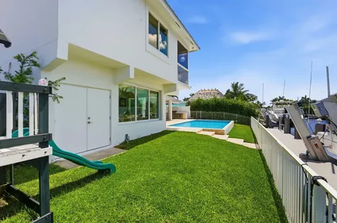 120 SE 12th Court Pompano Beach FL 33060