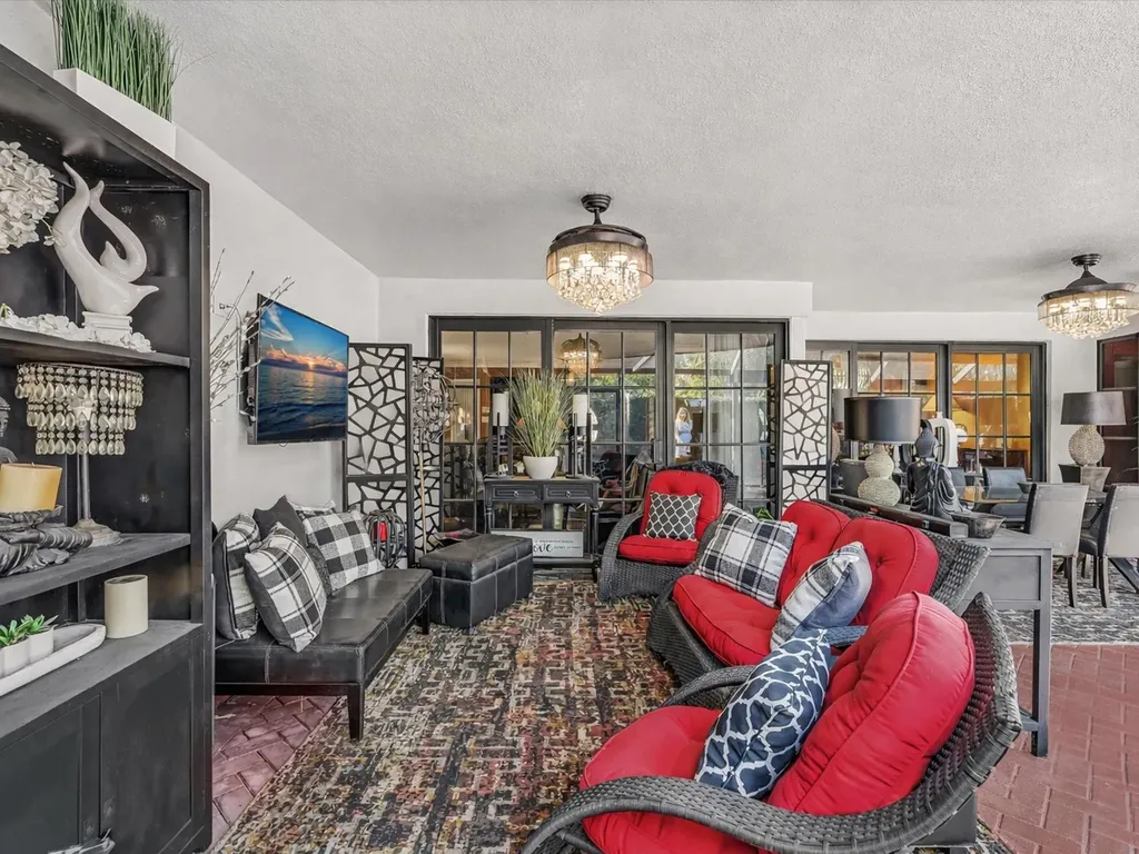 2116 NE 62nd Street Fort Lauderdale FL 33308