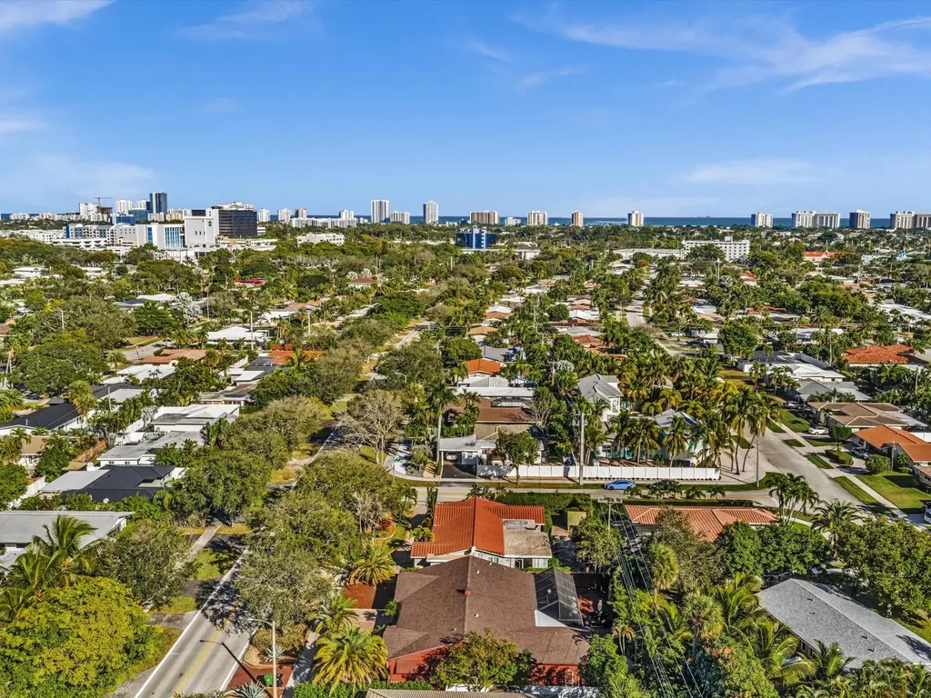 2116 NE 62nd Street Fort Lauderdale FL 33308