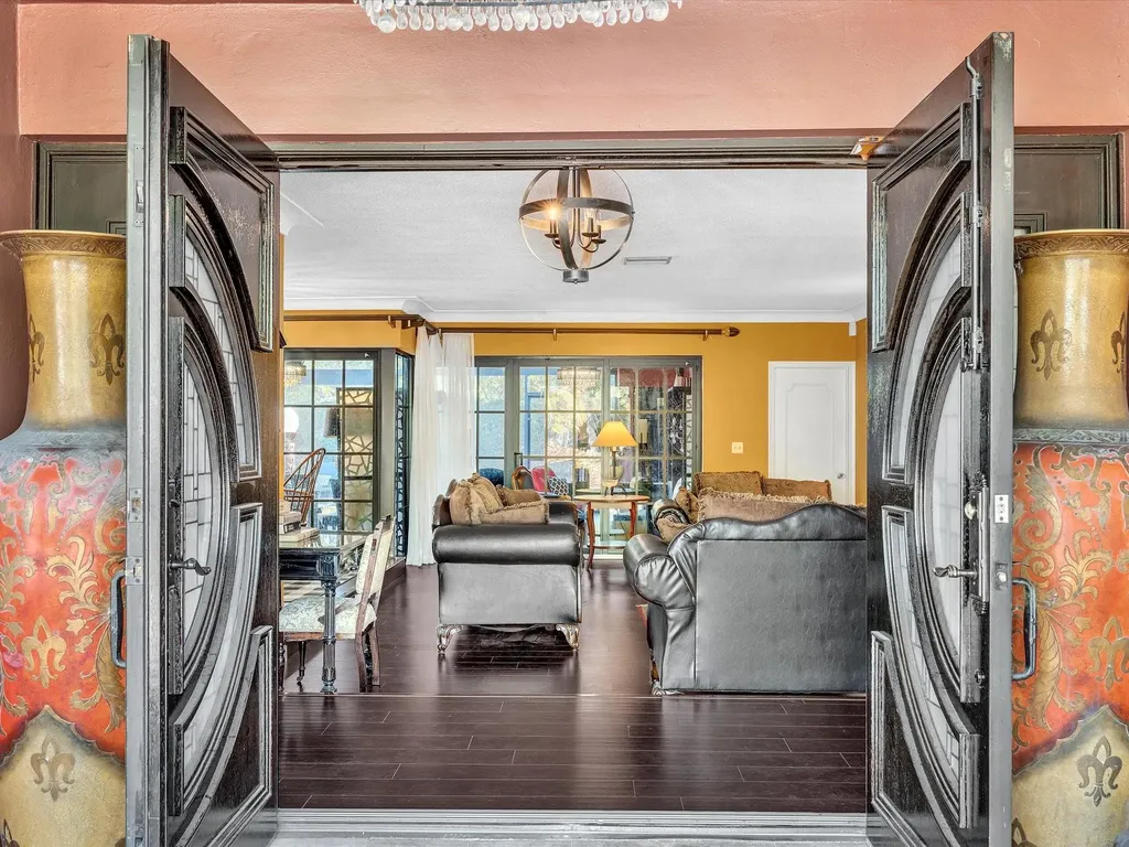 2116 NE 62nd Street Fort Lauderdale FL 33308