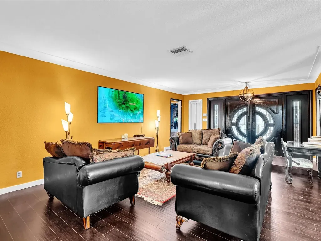 2116 NE 62nd Street Fort Lauderdale FL 33308