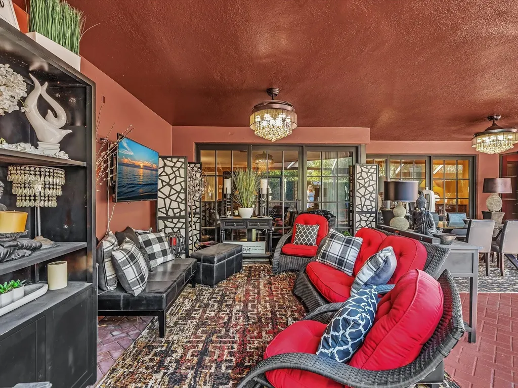 2116 NE 62nd Street Fort Lauderdale FL 33308