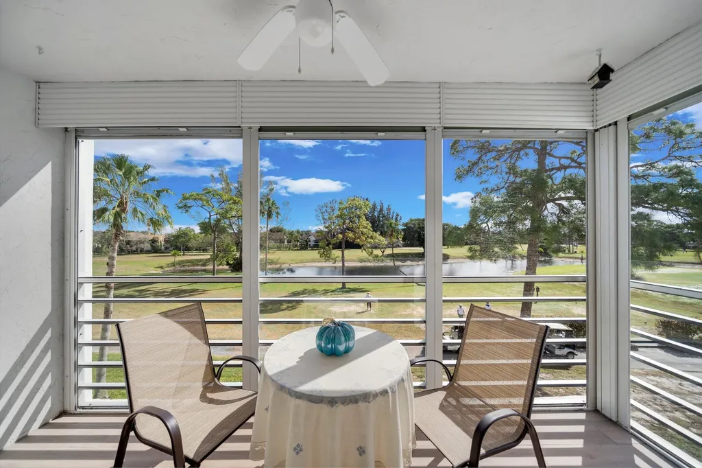 6698 10th Avenue N Lake Worth FL 33467