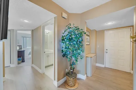 6698 10th Avenue N Lake Worth FL 33467