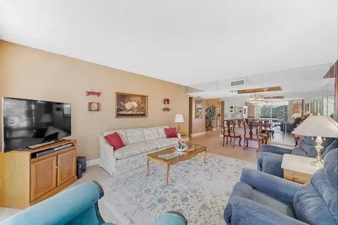 6698 10th Avenue N Lake Worth FL 33467