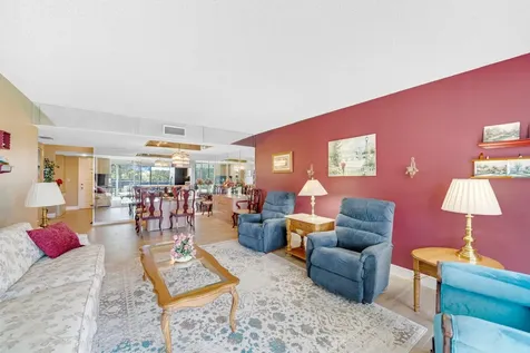 6698 10th Avenue N Lake Worth FL 33467