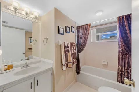 6698 10th Avenue N Lake Worth FL 33467