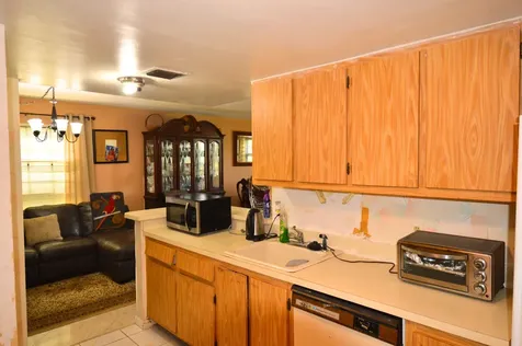 5570 NW 44th Street Lauderhill FL 33319