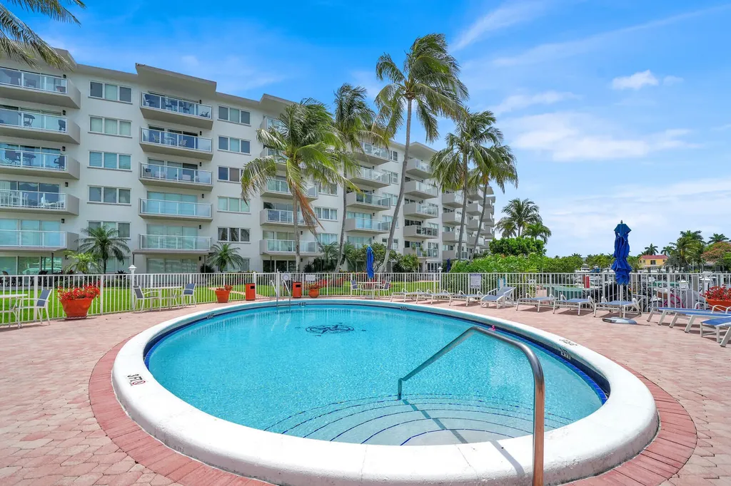 140 NE 28th Avenue Pompano Beach FL 33062